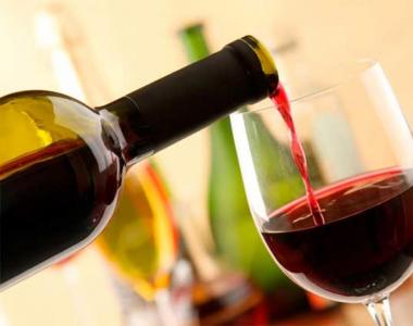 Красное сухое вино – компенсирует ли польза и вред?